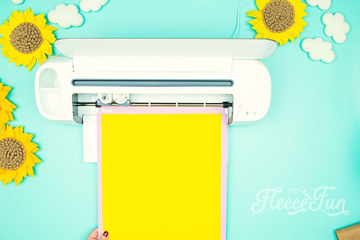 Cut 4 of the yellow sheets. Free sunflower craft pattern and tutorial from fleecefun