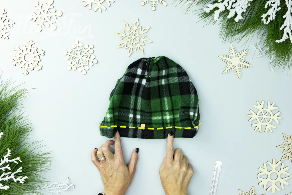 how to sew the brim to the free fleece hat pattern.