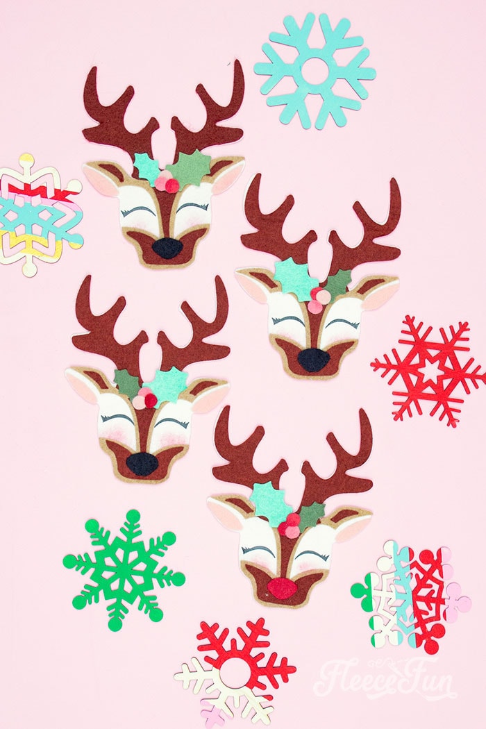 This adorable Felt Ornament Pattern (Free) is a wonderful way to add some color & personality to your Christmas Tree. Make fith a few scraps of felt & glue!
