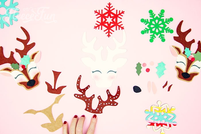 adding the anterlers. This adorable Felt Ornament Pattern (Free) is a wonderful way to add some color & personality to your Christmas Tree. Make with a few scraps of felt & glue!