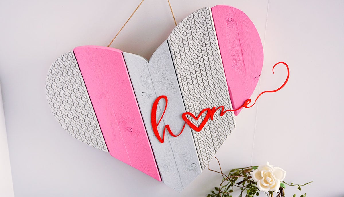 DIY Valentine Craft – Cozy Home Sign