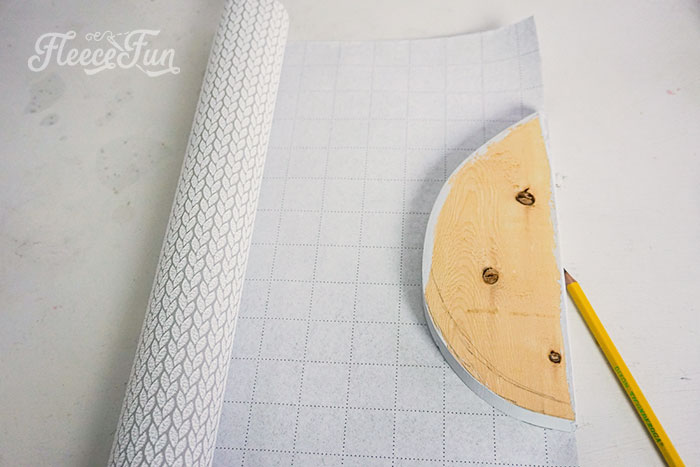 Design a pallet heart centerpiece for your Valentine’s craft with fleecefun's guidance.