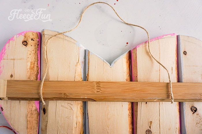Tie all the elements of your Valentine’s craft together using fleecefun's free tutorial.