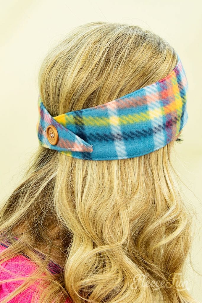 No-sew fleece ear warmer tutorial with free downloadable pattern from fleecefun.
