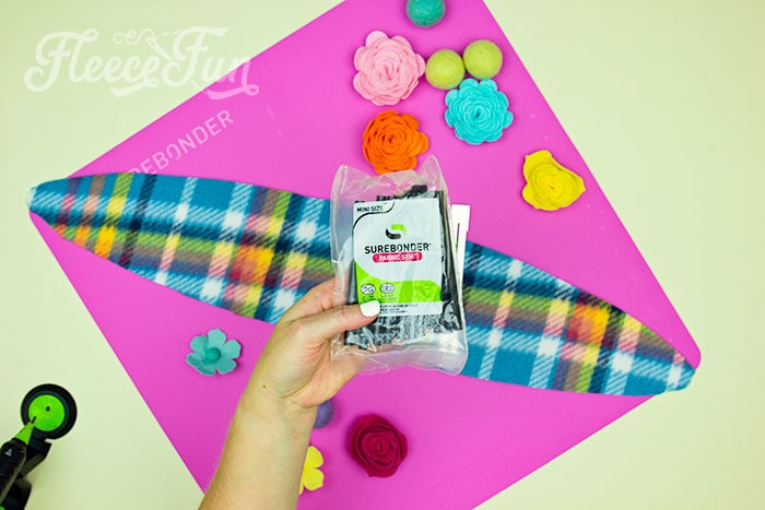 No sew fleece ear warmer: Sewing the fleece headband ear warmer following fleecefun's free tutorial.