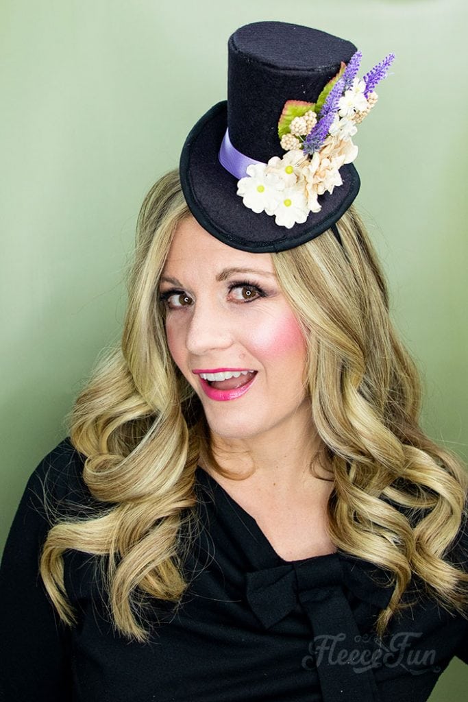 Learn how to make a mini top hat with this free pattern and tutorial. I love that there is a sew and no sew option. The free template makes this costume idea easy to make at home. 