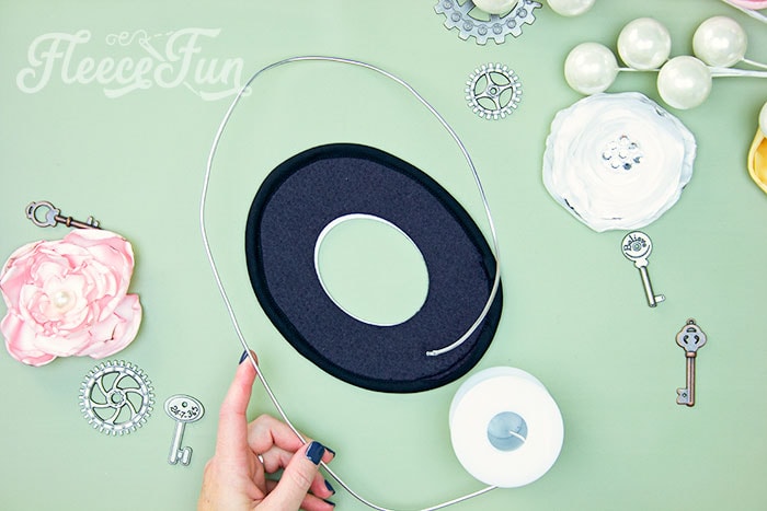 Close-up of the mini top hat pattern pieces from fleecefun's free template.