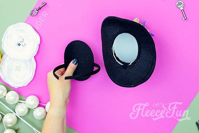 Step-by-step visual of completing the mini top hat assembly using fleecefun's free template