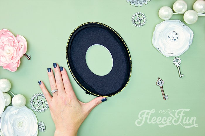Step-by-step visual of crafting the brim for the mini top hat using fleecefun's free template