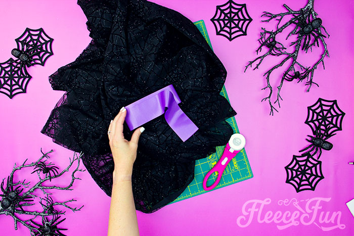 Materials for FleeceFun free cloak tutorial with template