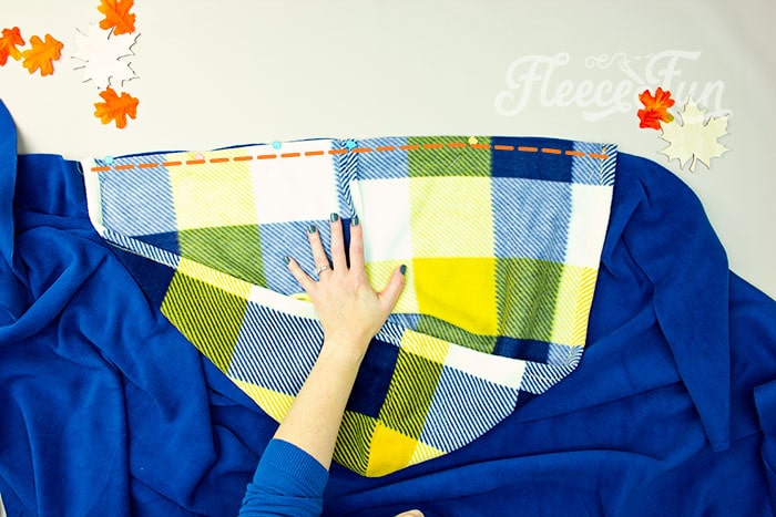 FleeceFun tutorial: How to attach hood and handwarmers to your blanket.