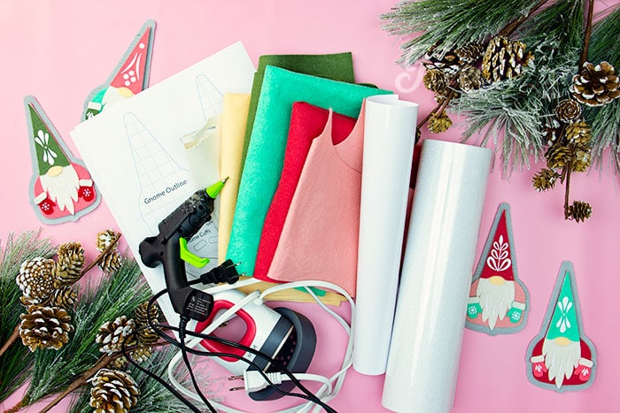 Craft your own holiday gnome ornament with fleecefun’s free template and instructions.