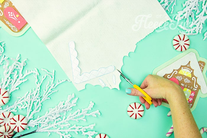 Step-by-step cutting of gingerbread house ornament using the fleecefun free template
