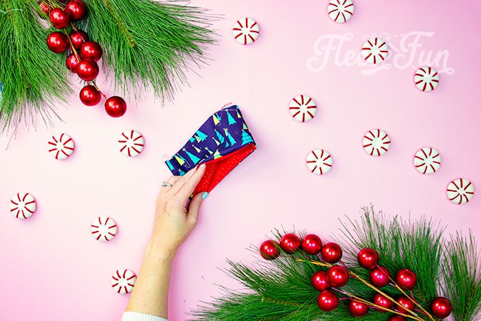 Fleecefun's guide to sewing the cuff for a Christmas stocking