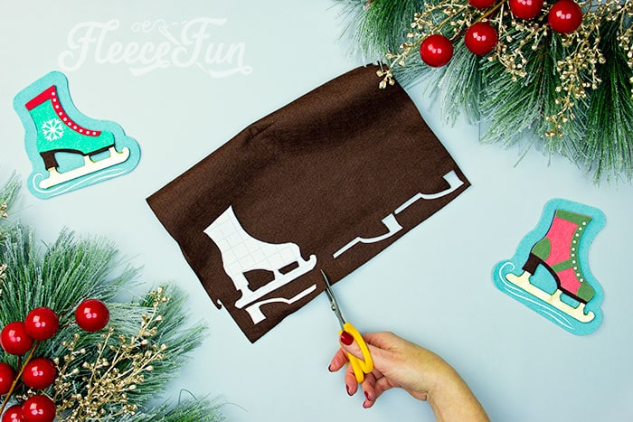 Fleecefun free template for cutting out the ice skate ornament pieces