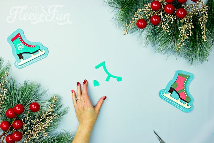Fleecefun free template for cutting out the ice skate ornament pieces