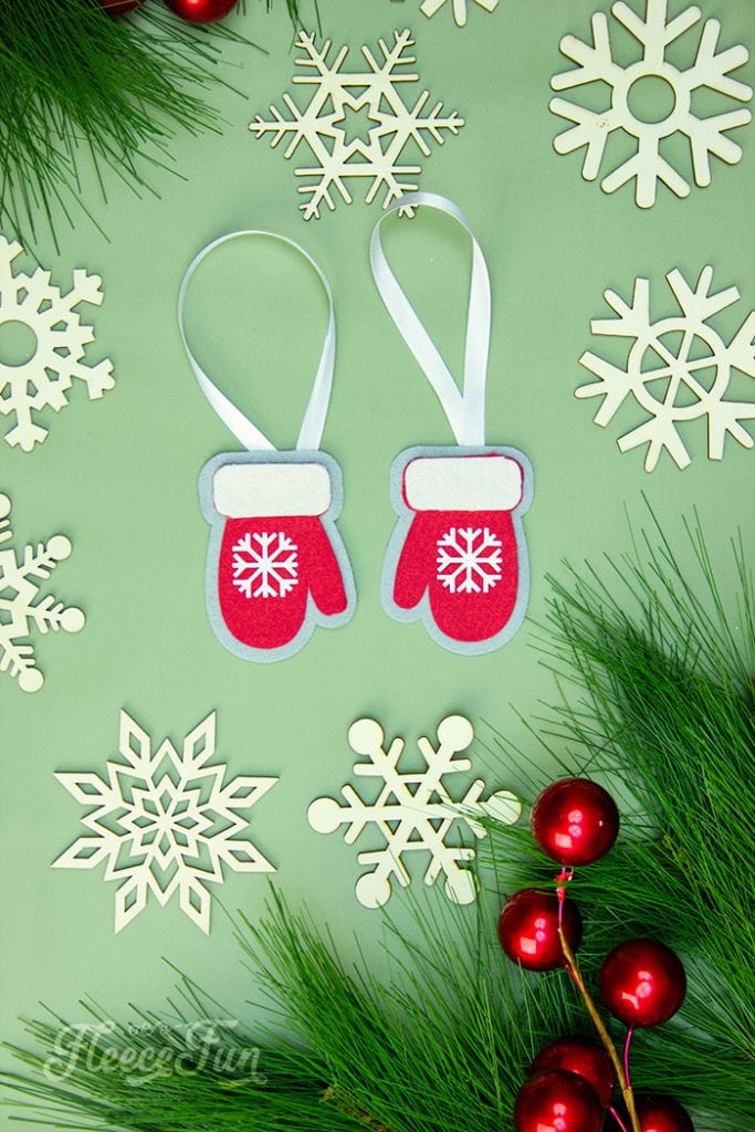 Learn how to make a Mitten Ornament Pattern (free) Felt Ornament with this step by step DIY.  This cute Christmas Ornament is a no sew dream.  
