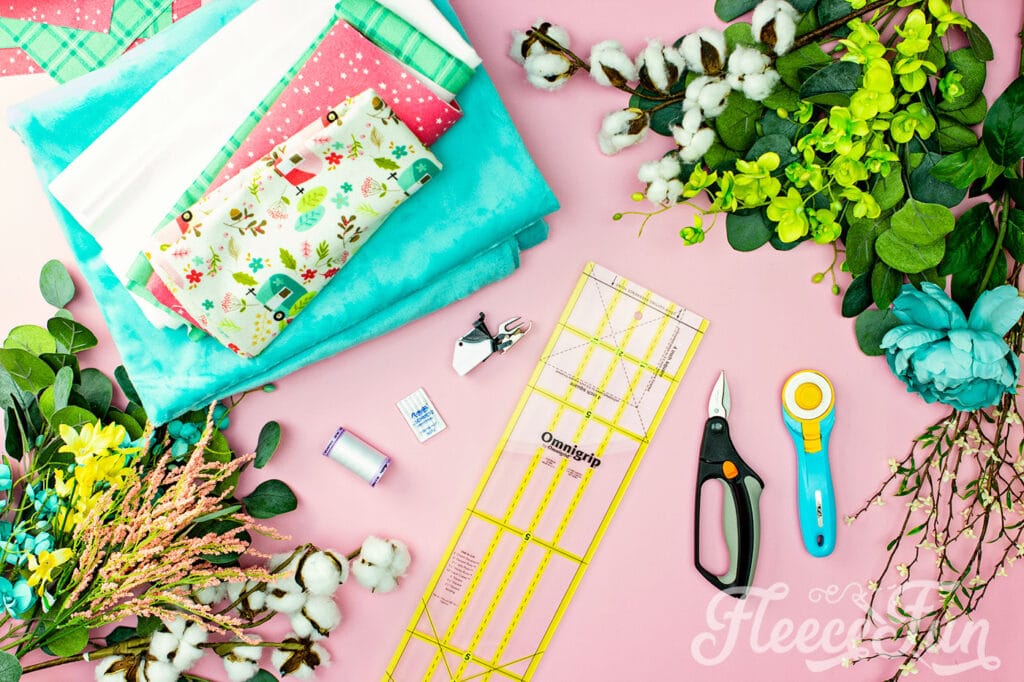 You can learn how to make a rag quilt with these step by step video tutorials. For beginning sewists. Perfect first quilting project!