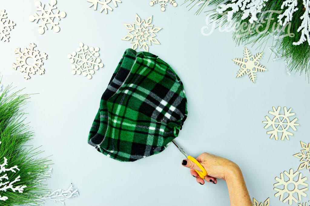 snip the curves to help the easy fleece hat lay nicely on the head