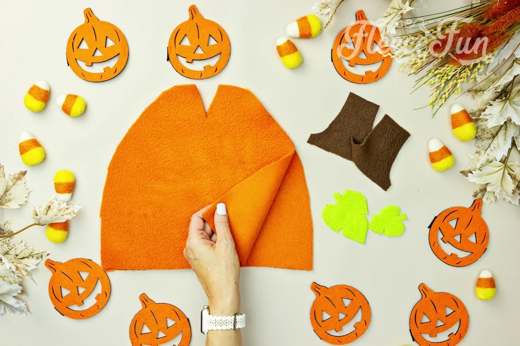How to make a fleece hat that looks like a pumpkin, all the pattern pieces cut out.
