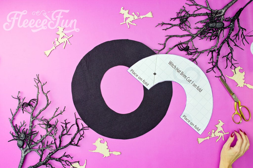 Free template and tutorial for assembling and cutting the Hedge Witch Hat pattern.
