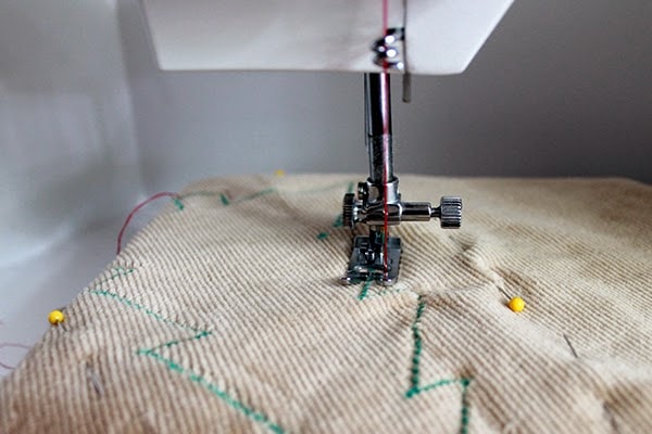 sewing the Christmas tall tree pillow fleecefun free template tutorial